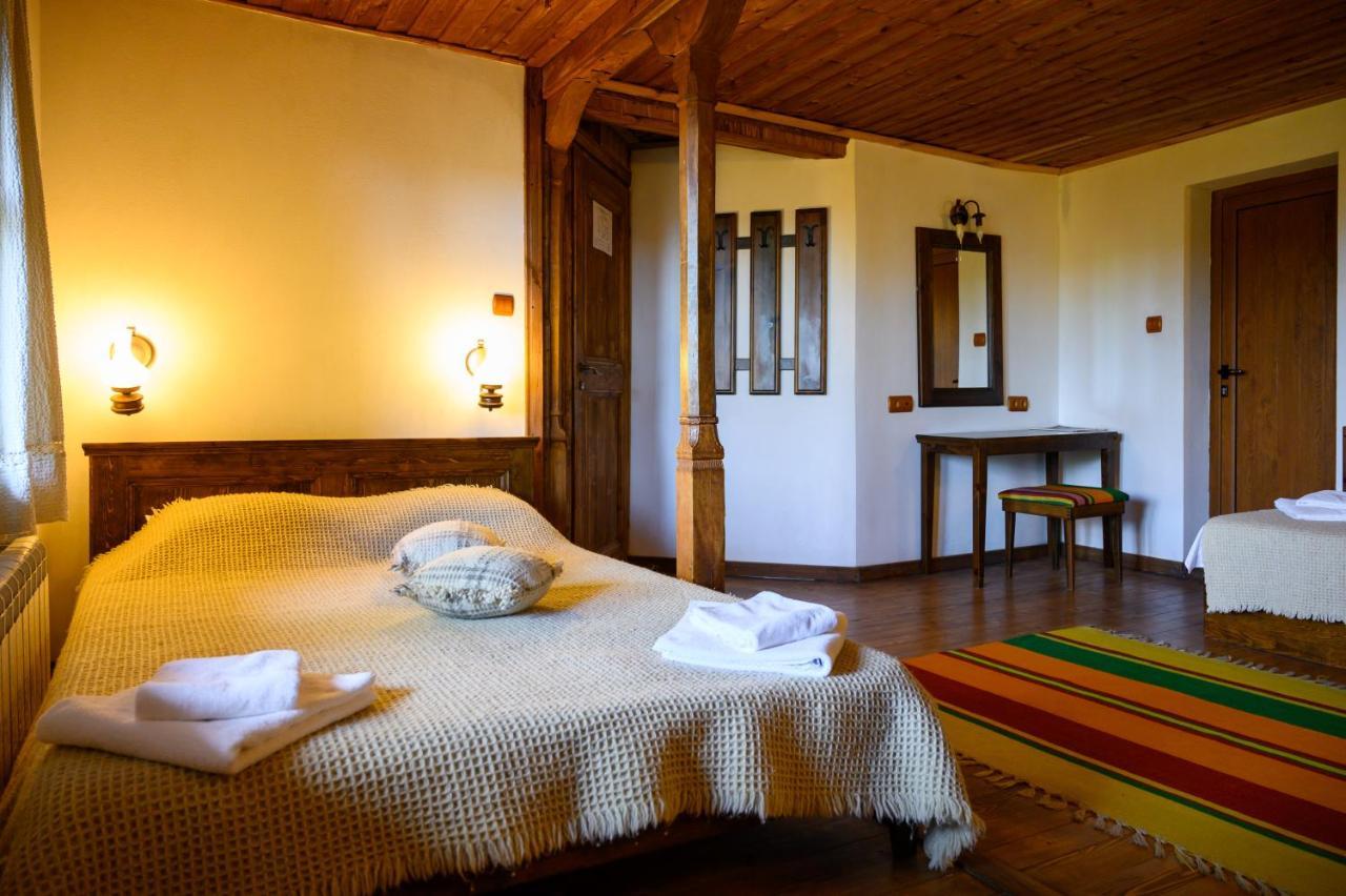Guest Houses "Zlatna Oresha - Complex" Zheravna Extérieur photo