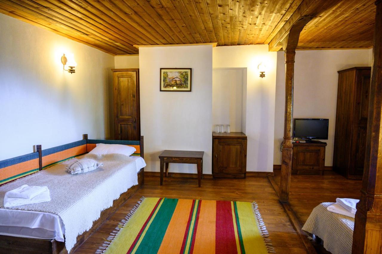 Guest Houses "Zlatna Oresha - Complex" Zheravna Extérieur photo