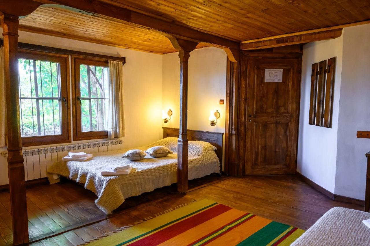 Guest Houses "Zlatna Oresha - Complex" Zheravna Extérieur photo